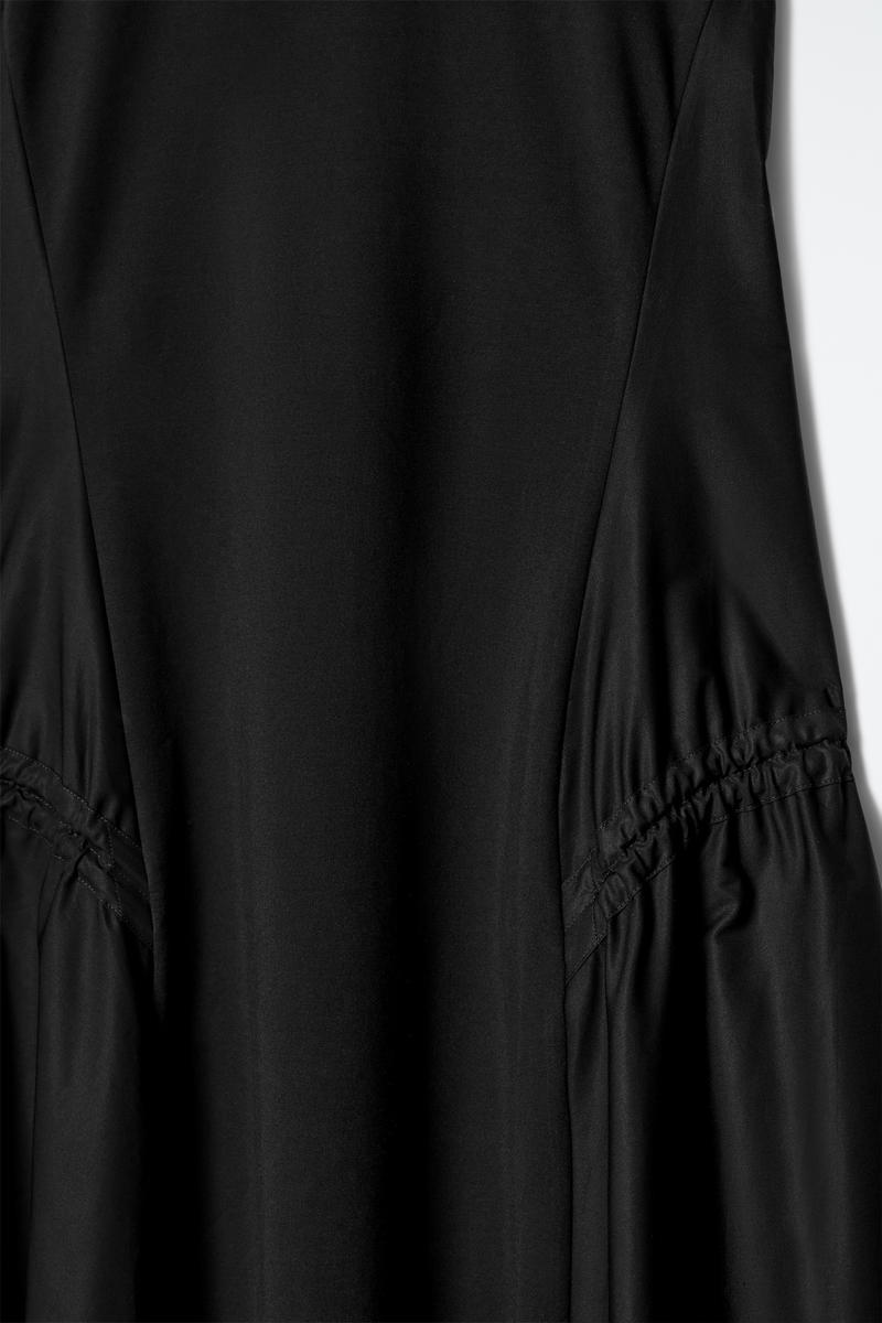 COS パネルギャザーサイドミディワンピース