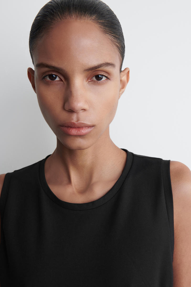 COS パネルギャザーサイドミディワンピース