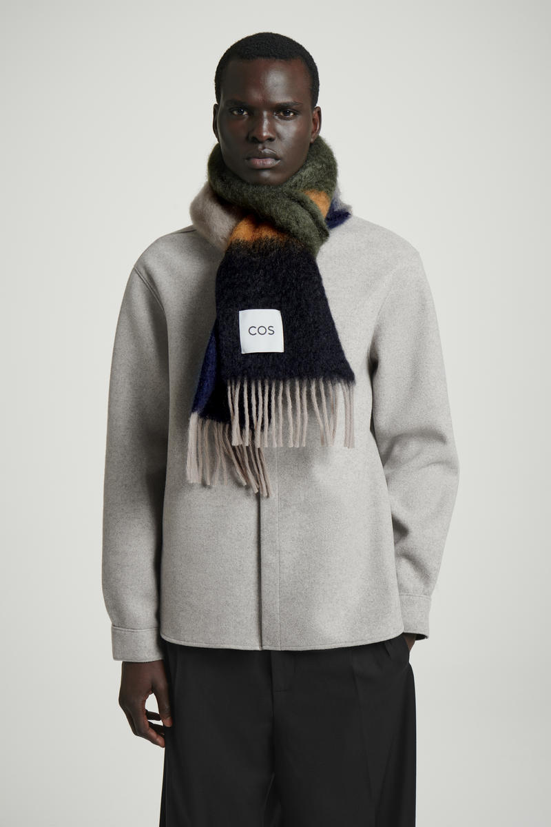 COS モヘアマフラー　Cos mohair muffler COS モヘアマフラー Cos mohair muffler FRINGED MOHAIR SCARF