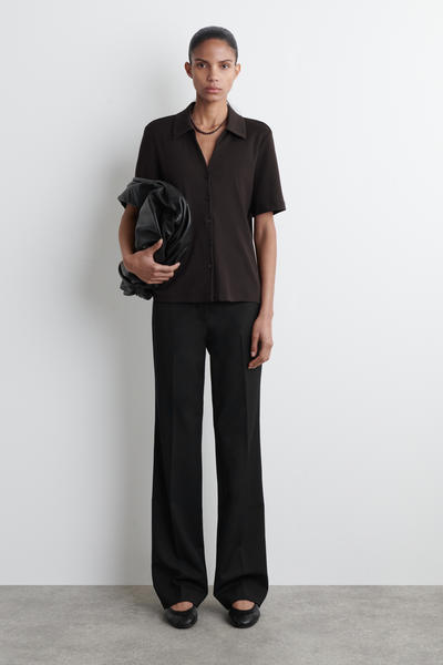 COS レザーバレリーナフラットシューズ