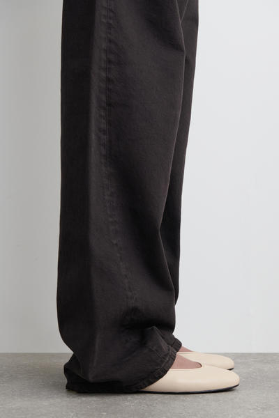 COS レザーバレリーナフラットシューズ