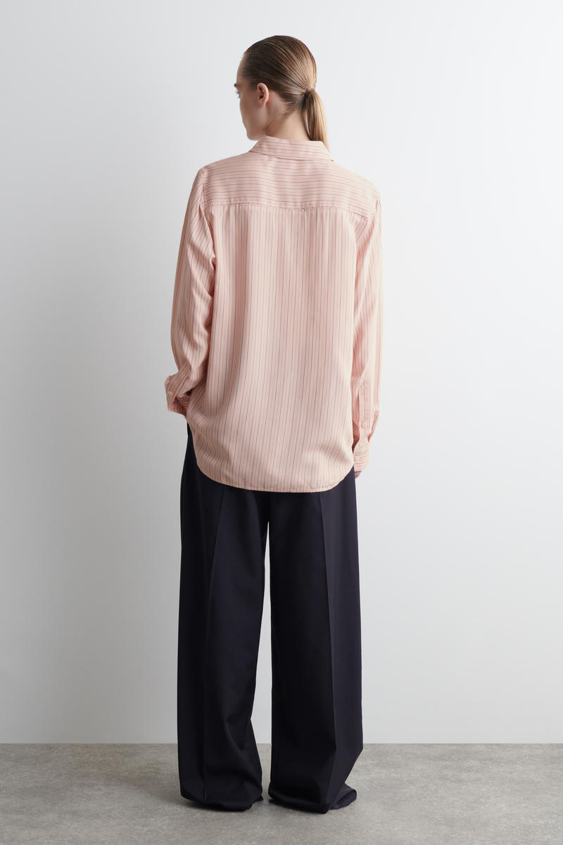 COS オーバーサイズストライプシャツ