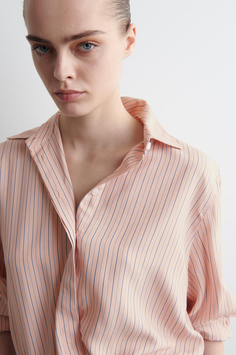 COS オーバーサイズストライプシャツ