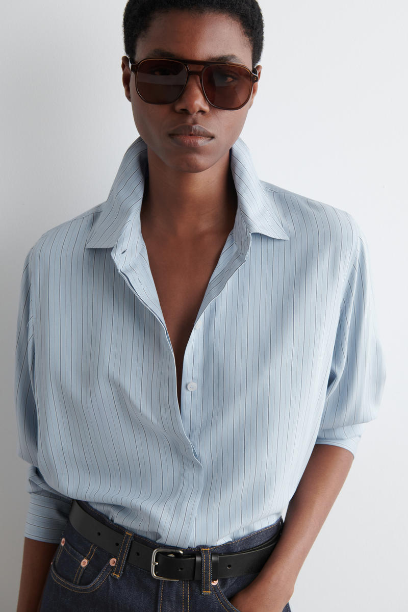 COS オーバーサイズストライプシャツ