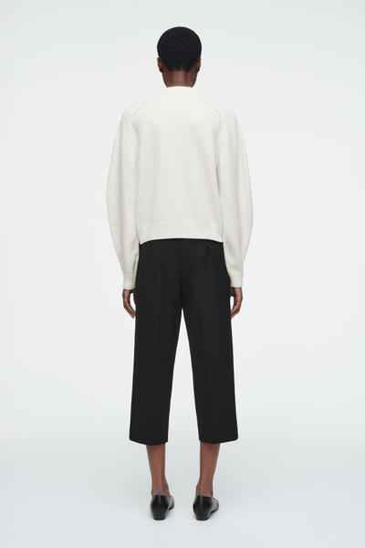 COS ポインテルニットウールジャケット