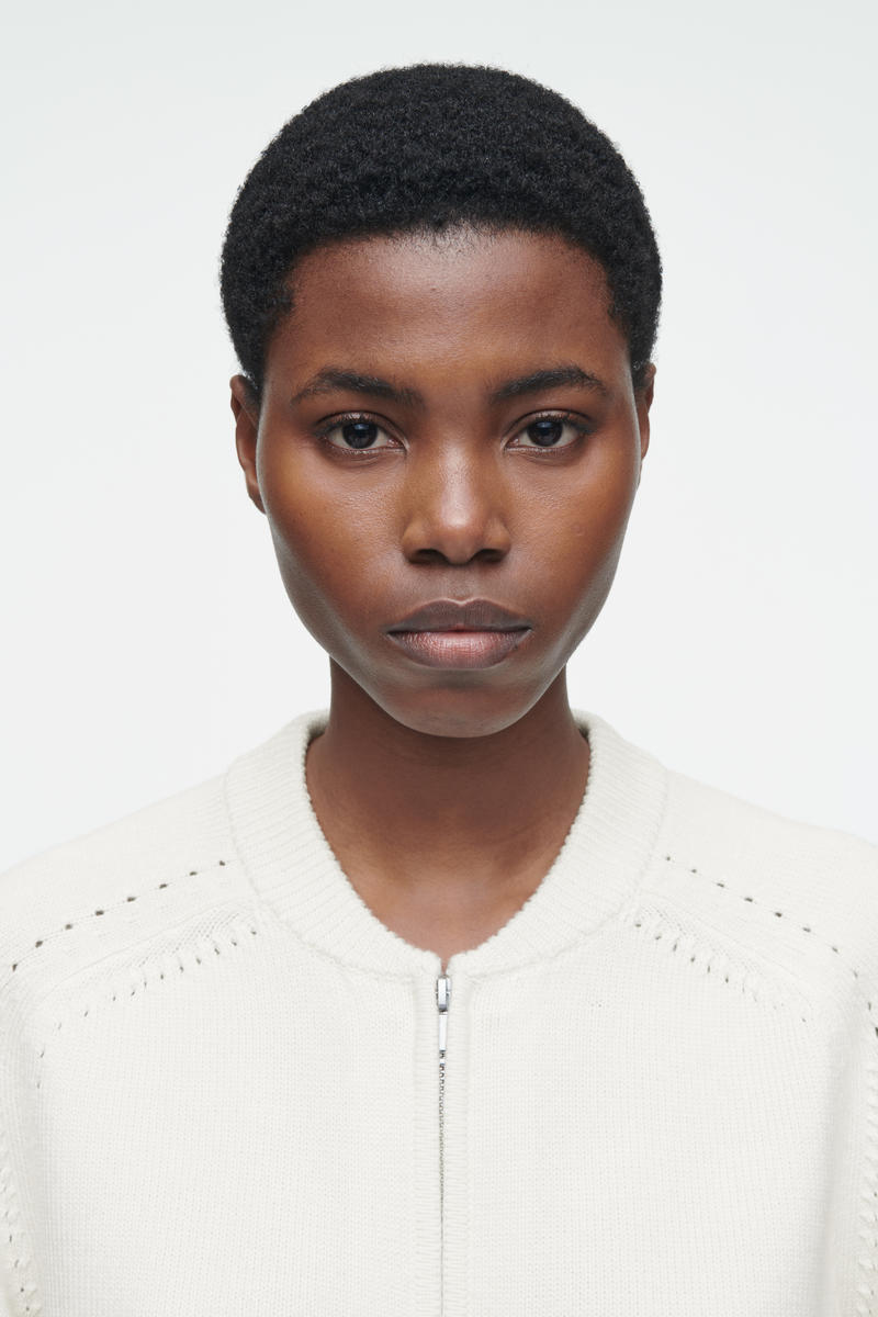 COS ポインテルニットウールジャケット