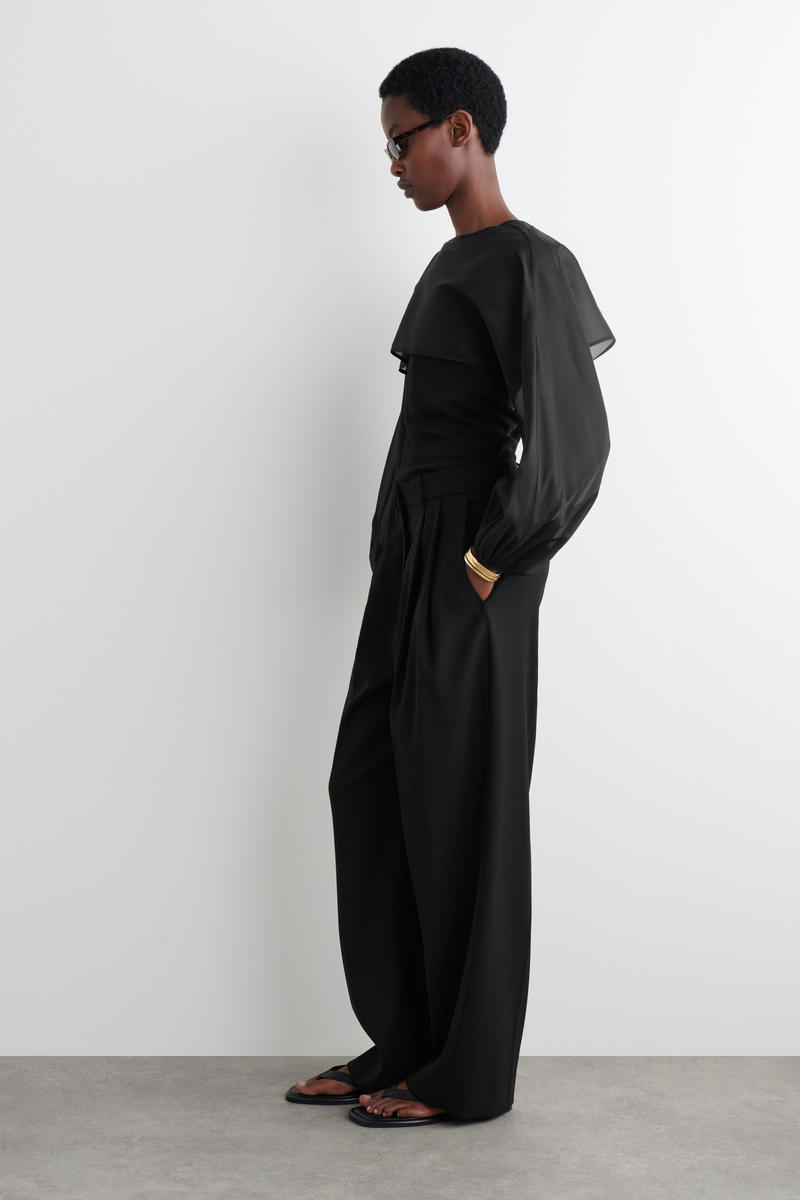 COS バルーンスリーブシアーシルクハイブリッド