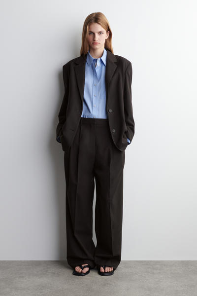 COS テーラードピマコットンシャツ