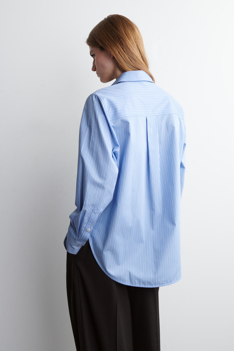 COS テーラードピマコットンシャツ