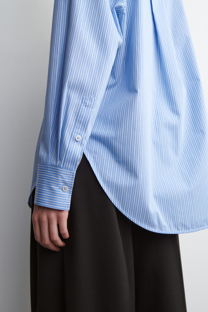 COS テーラードピマコットンシャツ