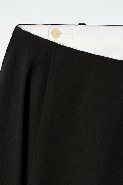 COS デコンストラクテッド シアー ウール スカート