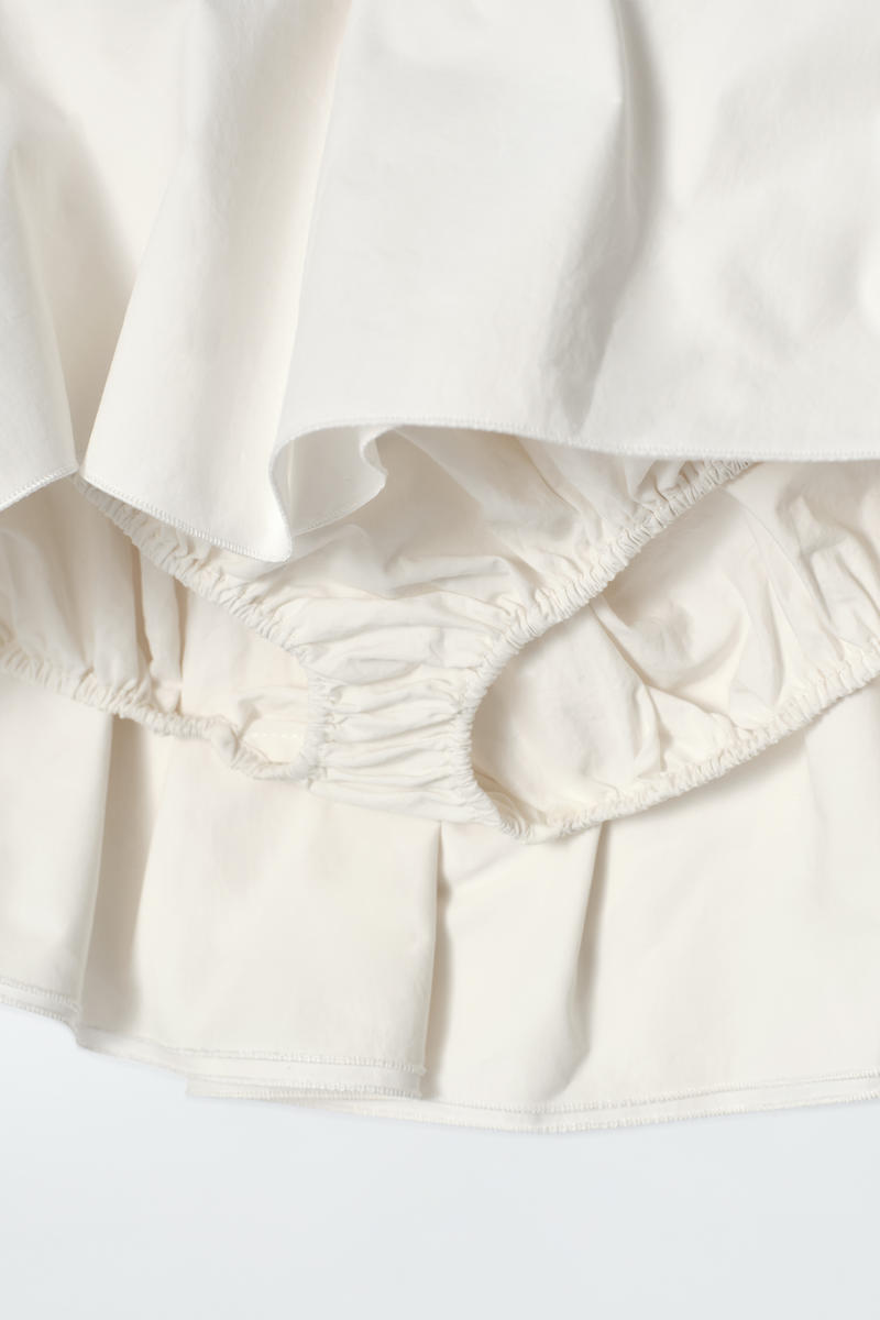 COS ギャザーマイクロスカート