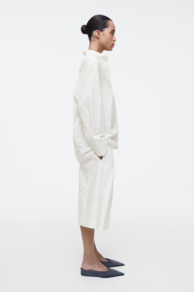 COS ノーカラーハーフプラケットシャツ