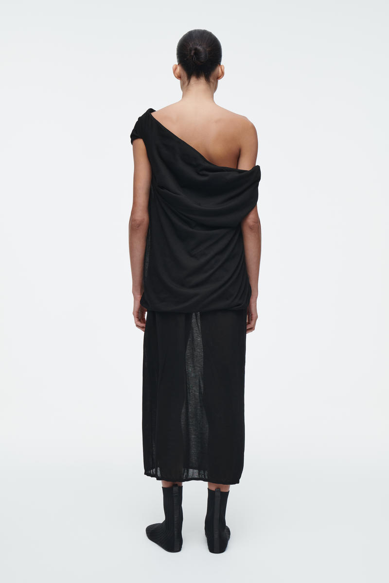 COS シアーニットスカート