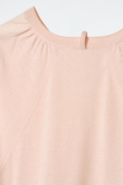 COS ファインカシミヤTシャツ