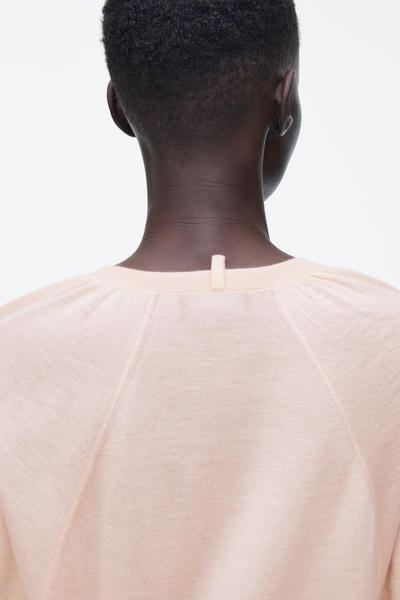 COS ファインカシミヤTシャツ