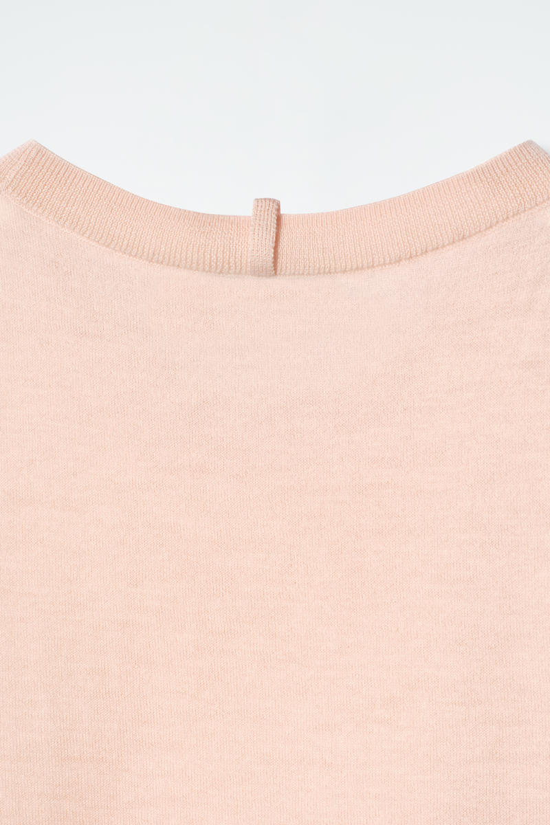 COS ファインカシミヤベスト