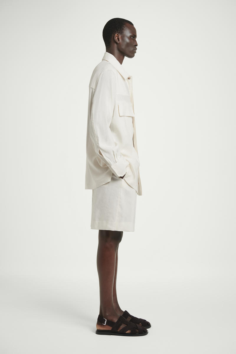 COS リネンブレンドユーティリティオーバーシャツ