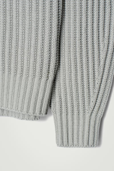 COS チャンキーVネックシルクコットンカーディガン