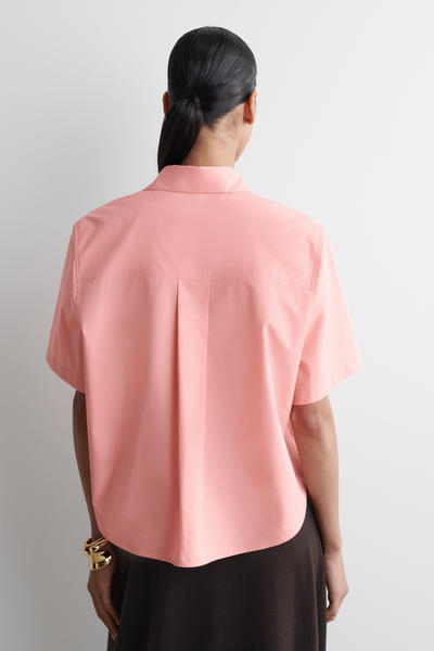 COS クロップド丈半袖コットンシャツ