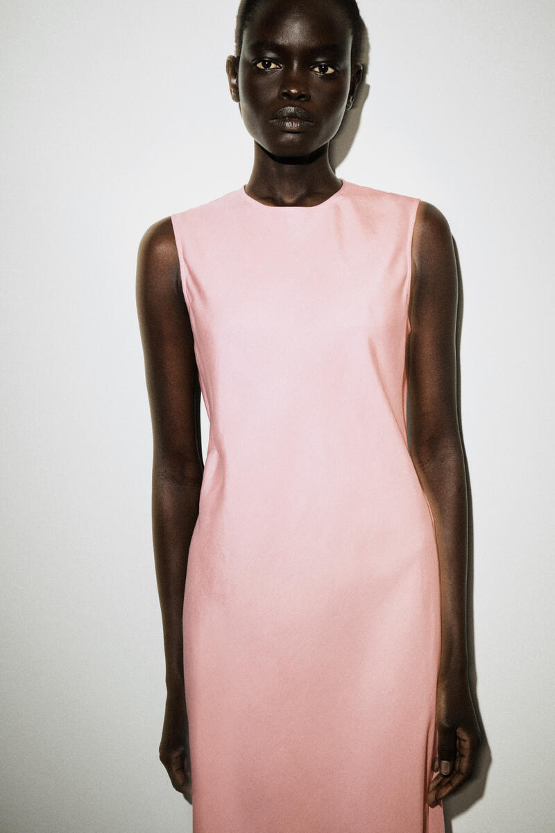 COS バイアスカット リネンブレンド ミディワンピース