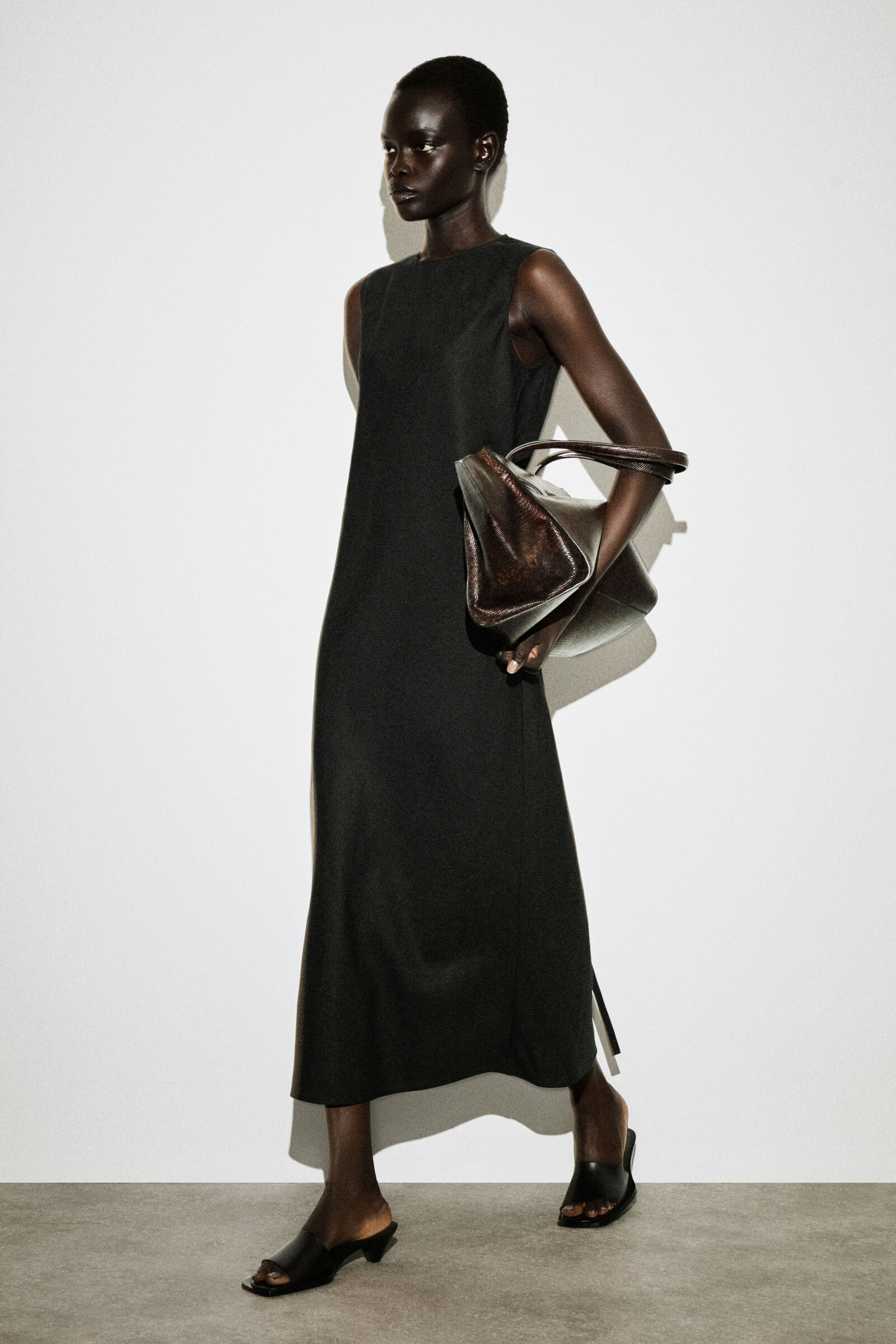 BIAS-CUT LINEN-BLEND MIDI DRESS バイアスカット リネンブレンド