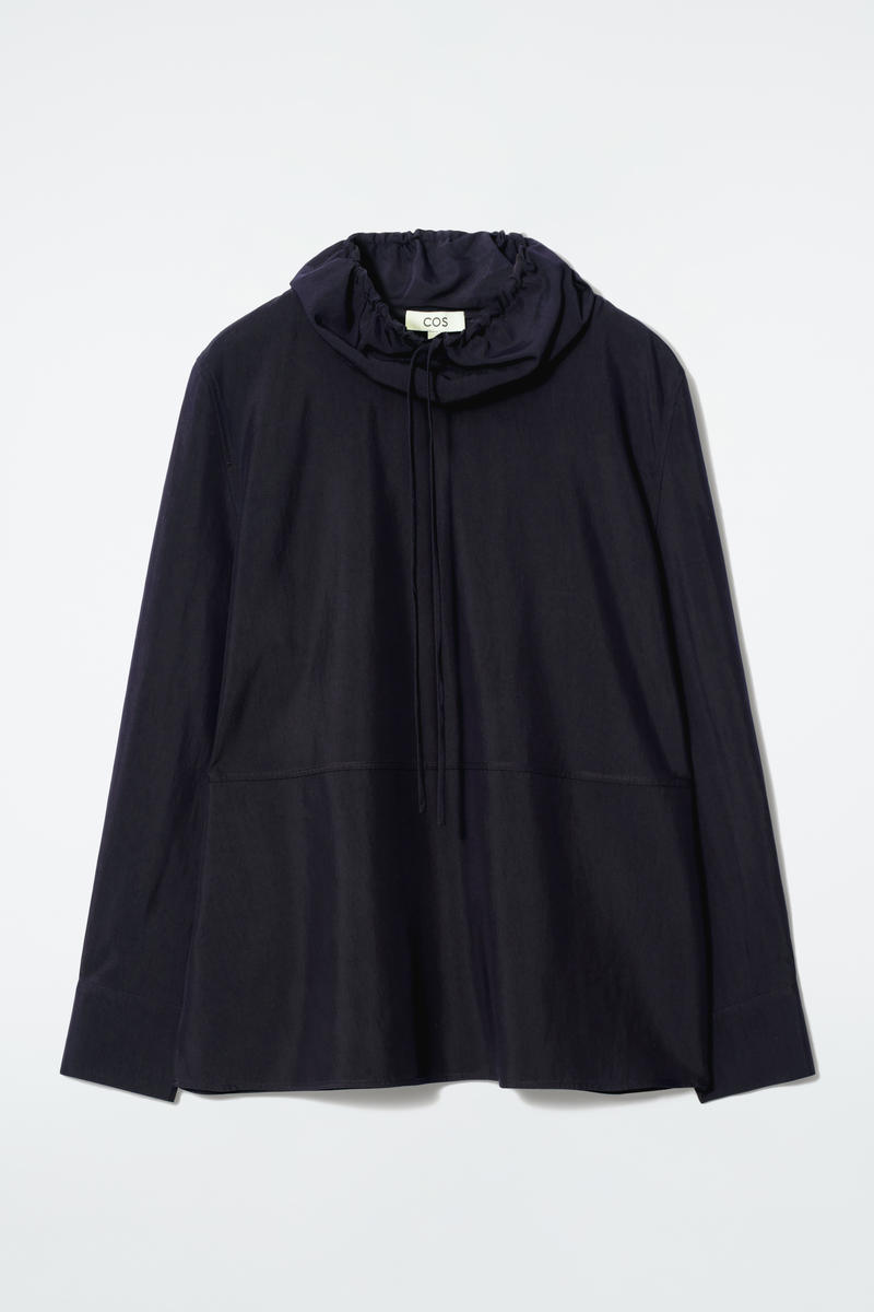 COS ドローストリングネックトップ
