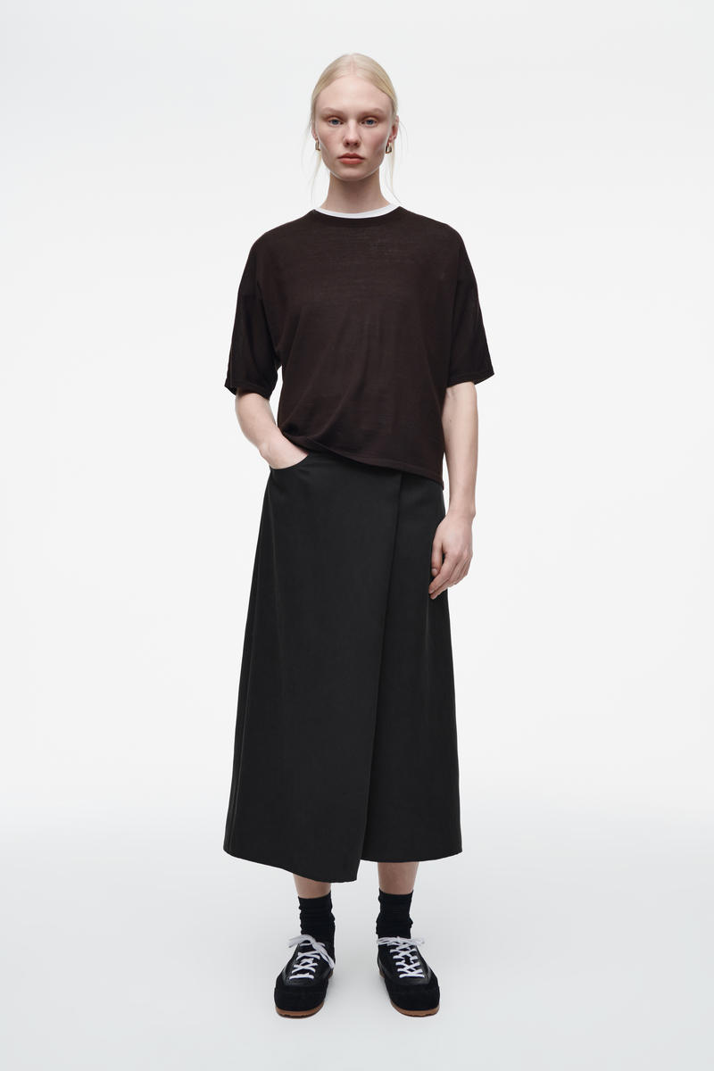 COS ポインテルニットソックス