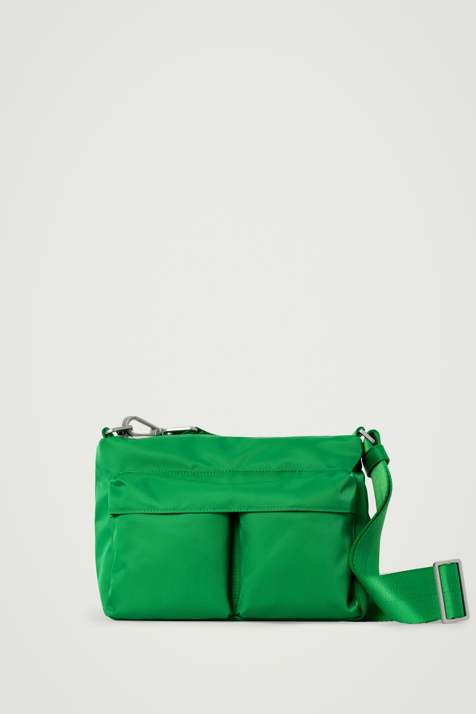 WATER-REPELLENT UTILITY CROSSBODY - NYLON ユーティリティクロス 