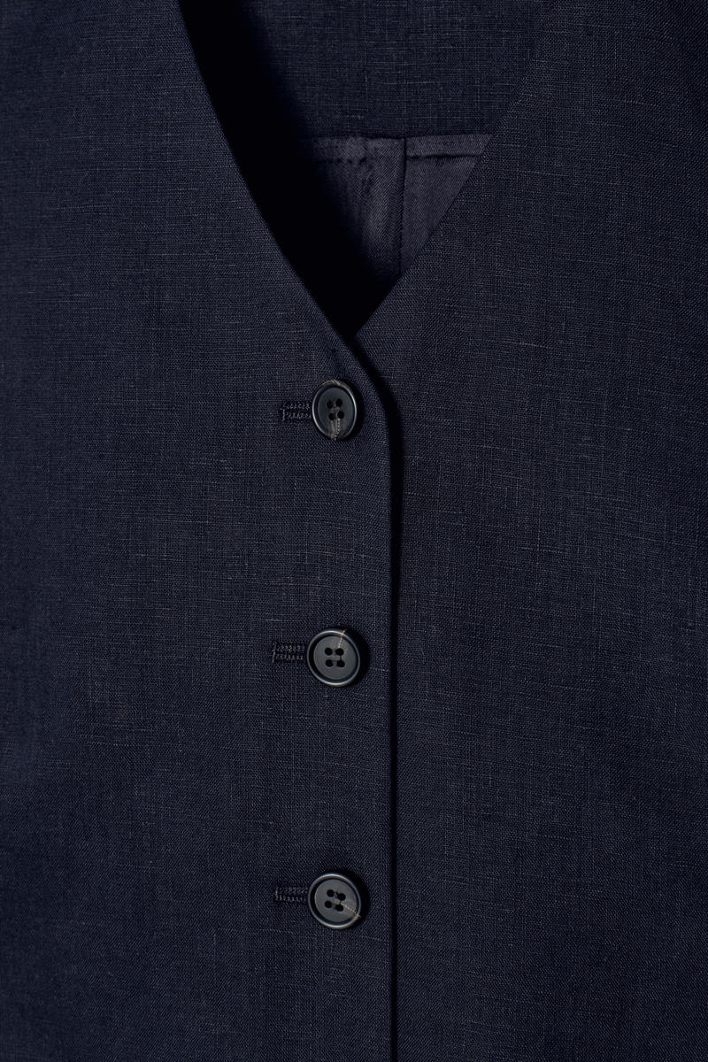 COS クロップド丈リネンベスト