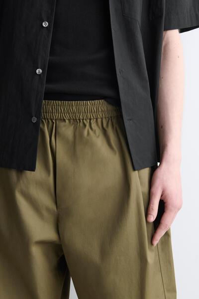 COS クロップドゴム入り ワイドレッグパンツ