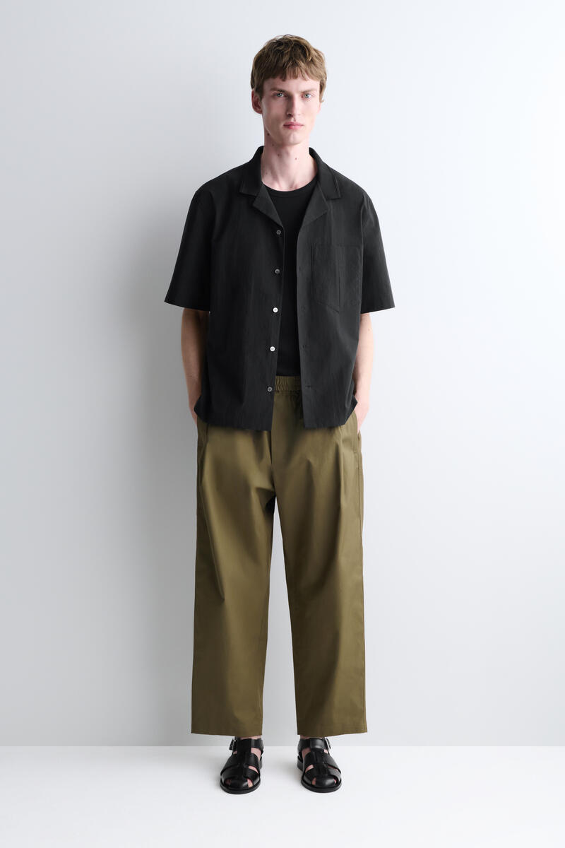 COS クロップドゴム入り ワイドレッグパンツ