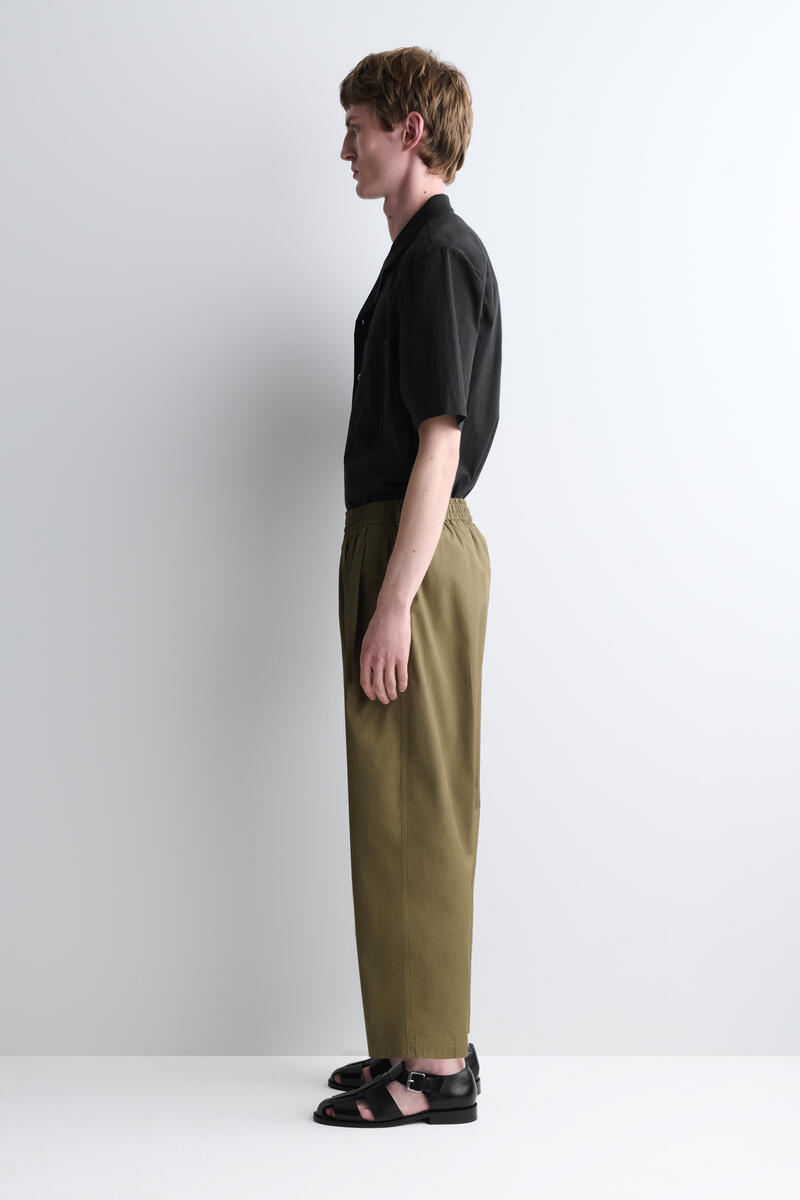 COS クロップドゴム入り ワイドレッグパンツ