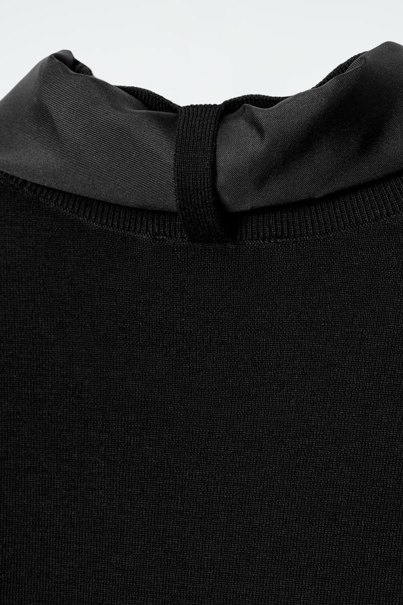 COS スカーフディテールメリノウールTシャツ