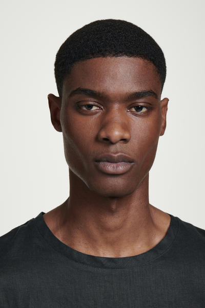 COS オーバーサイズリネンTシャツ