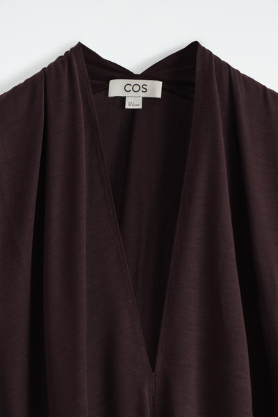 COS ドレープVネックマキシワンピース