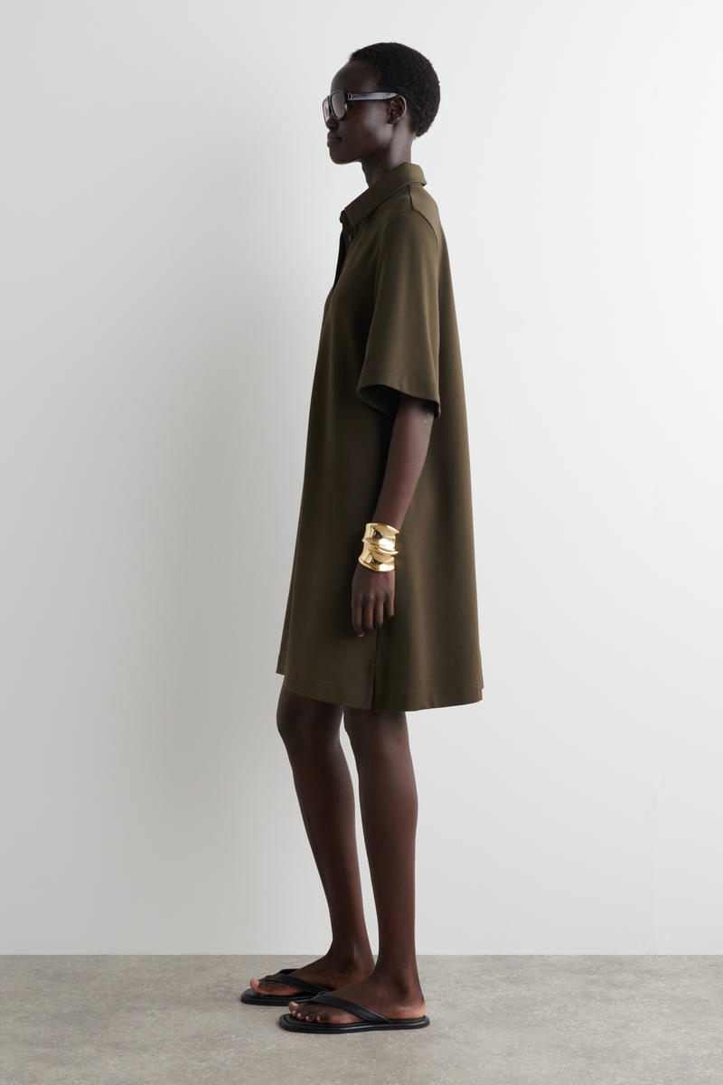 COS ジャージーポロミニドレス