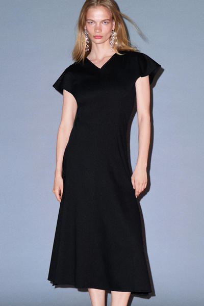 COS ペタルスリーブコットンミディワンピース