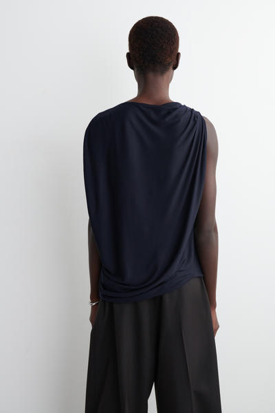 COS ドレープニットトップス