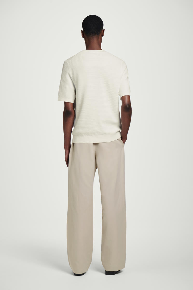 COS テクスチャーニットコットンTシャツ