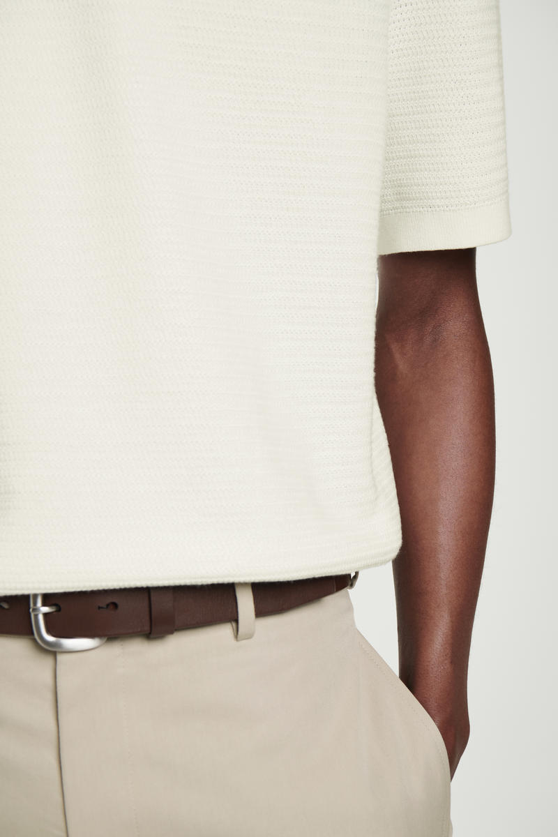 COS テクスチャーニットコットンTシャツ