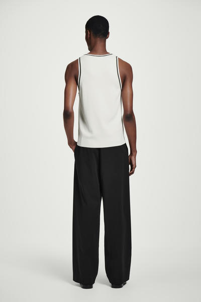 COS コントラストトリム リブタンクトップ