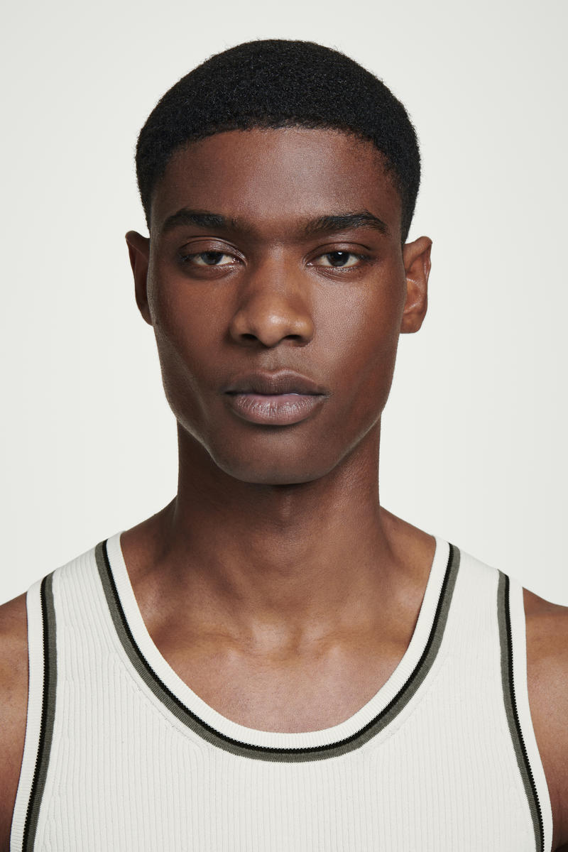 COS コントラストトリム リブタンクトップ