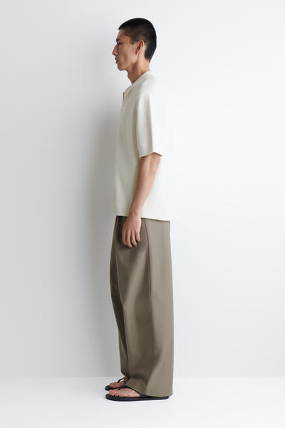 COS ワッフルニットコットンジップシャツ