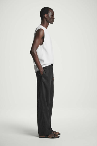 COS ニットタンクトップ