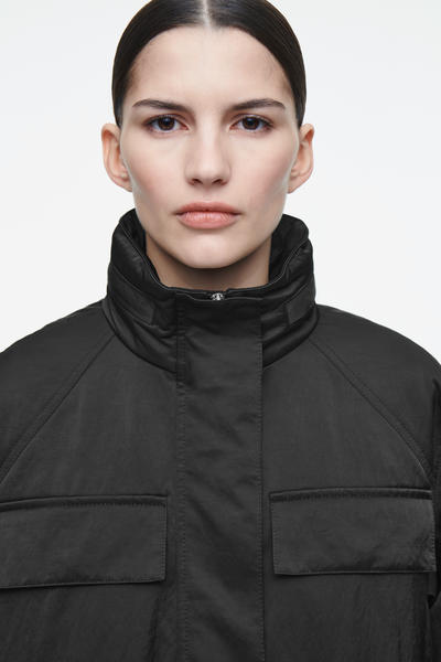 COS ウエストユーティリティジャケット