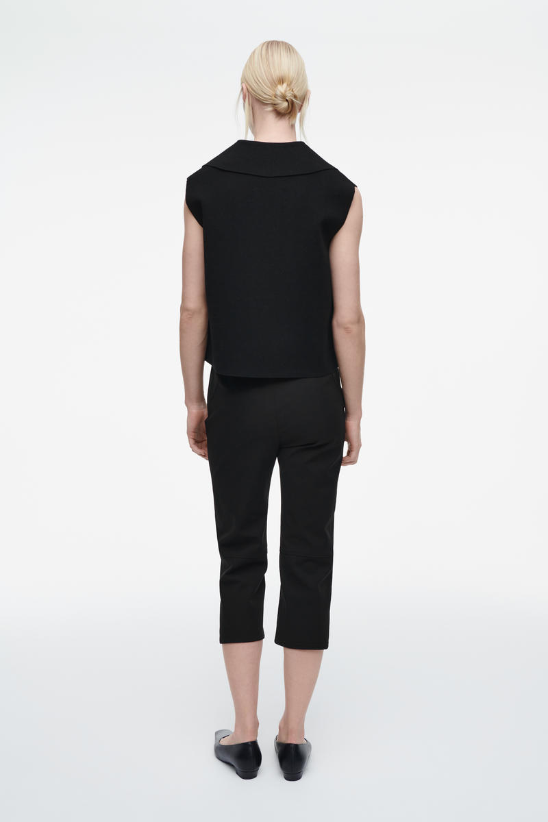 COS カラーニットベスト