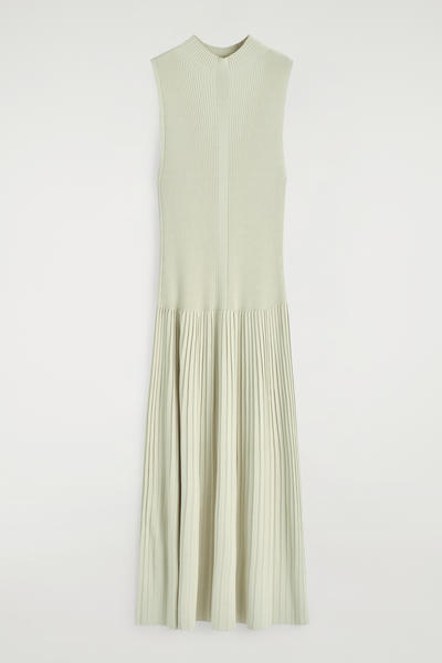 COS プリーツハイネックマキシワンピース