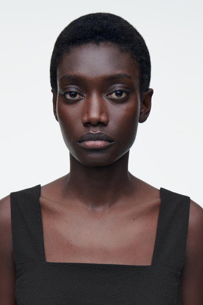 COS オープンバックワイドレッグジャンプスーツ