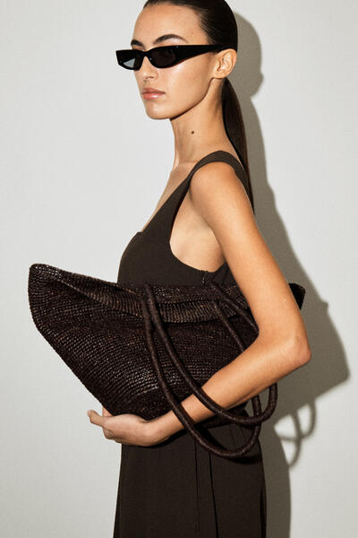 COS オープンバックワイドレッグジャンプスーツ